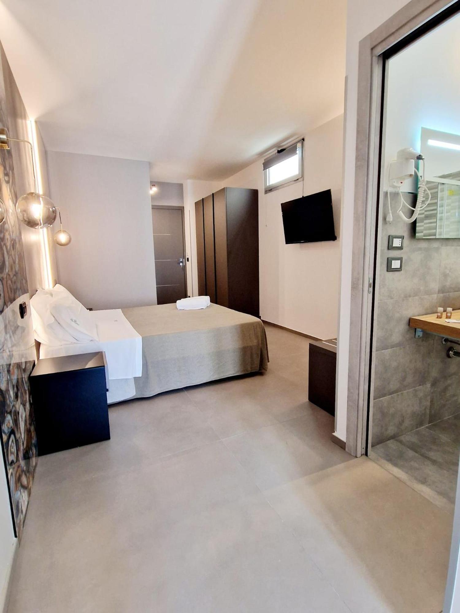 Hotel Marebed Porto Cesareo Exterior foto